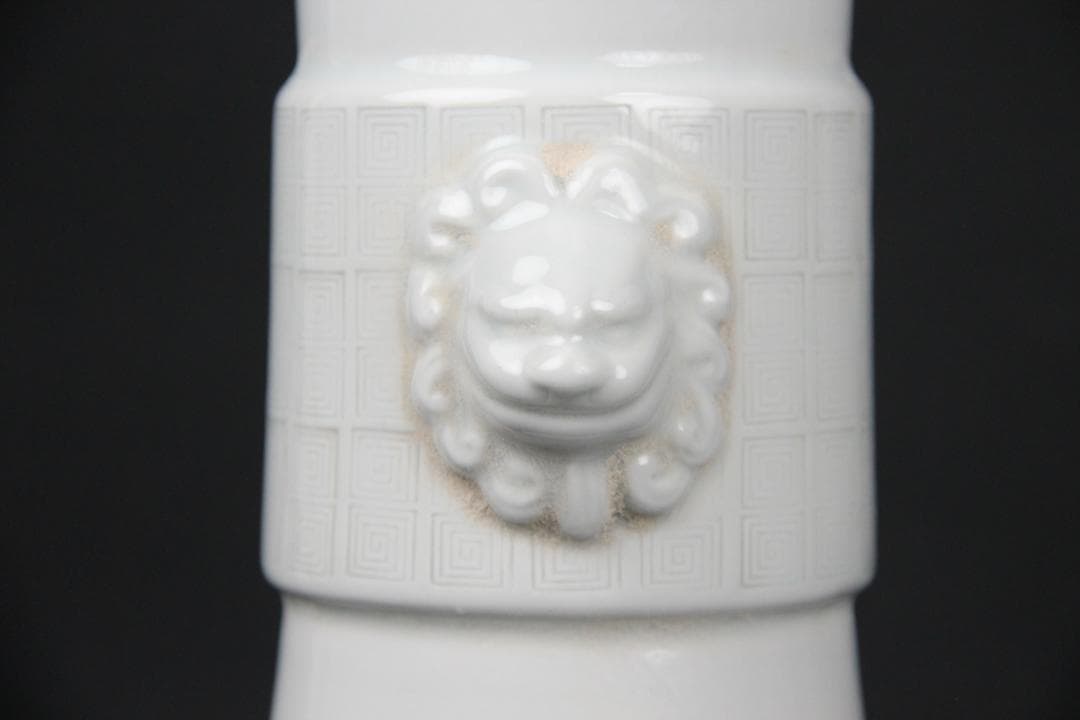 中国 徳化窯 時代 唐物 尊式 花瓶 大壺　白磁　獅子 約26cm NX23-6