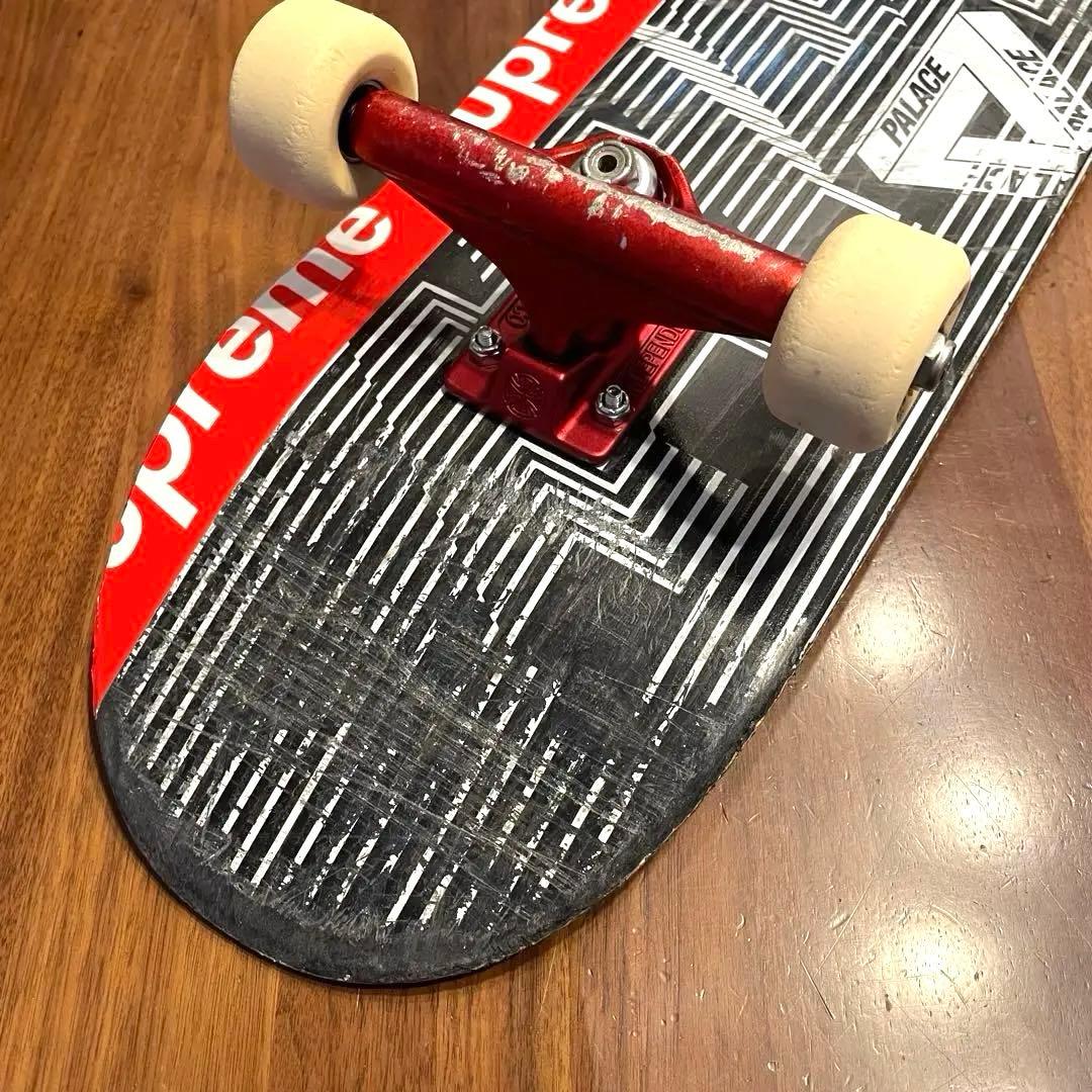 パレス　スケートボード　スケボー　コンプリート　インディペンデント　ボーンズ