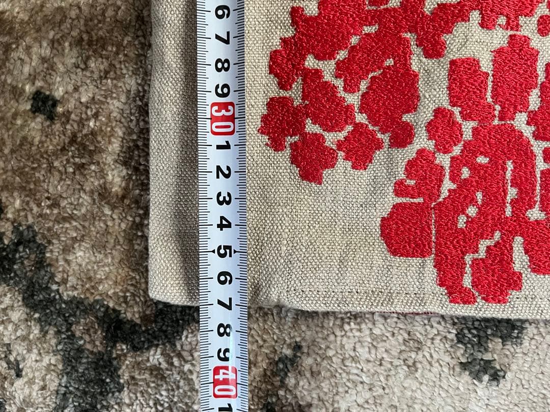 コンランショップ購入 リネン 刺繍 クッション&刺繍クッションカバー2枚セット