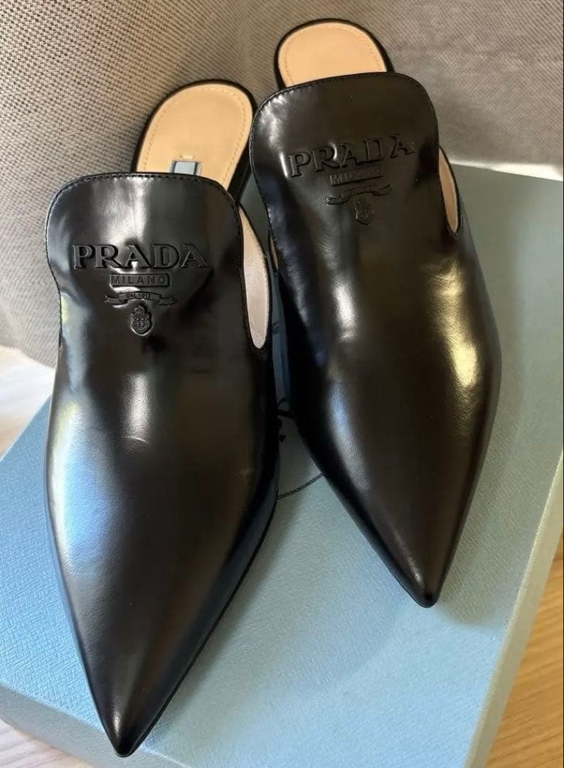 PRADA ロゴ ミュール サンダル38.5黒色 レザー 新品未使用 正規品