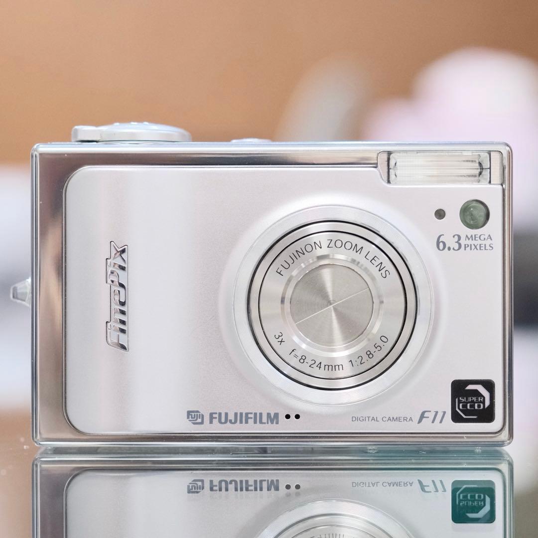 美品名機 動作品 平成レトロ CCD FUJI FILM FinePix F11