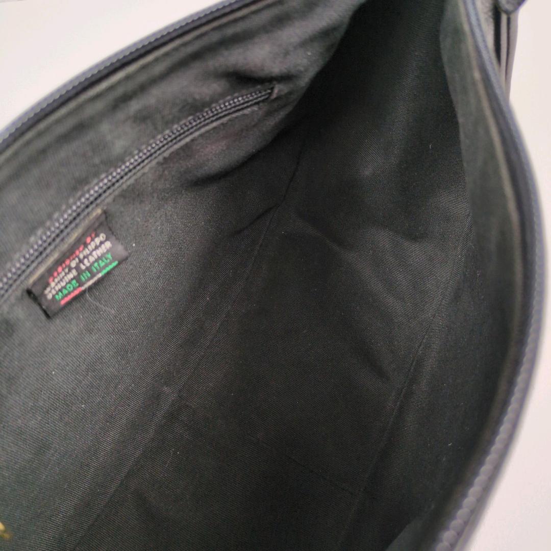 イルビゾンテ ショルダーバッグ 大きい ブラック ハーフムーン 三日月