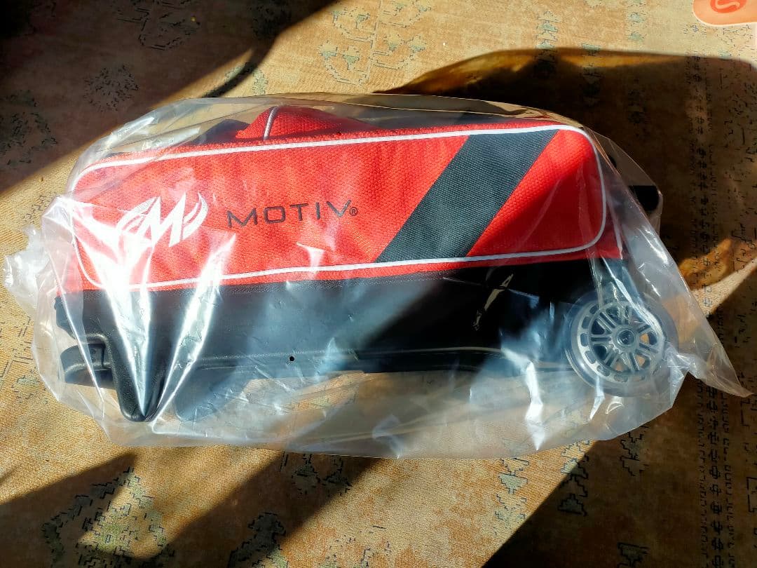 【新品】MOTIV BMV-2800 ボウリングバッグ ★【東京都内は無料配送】