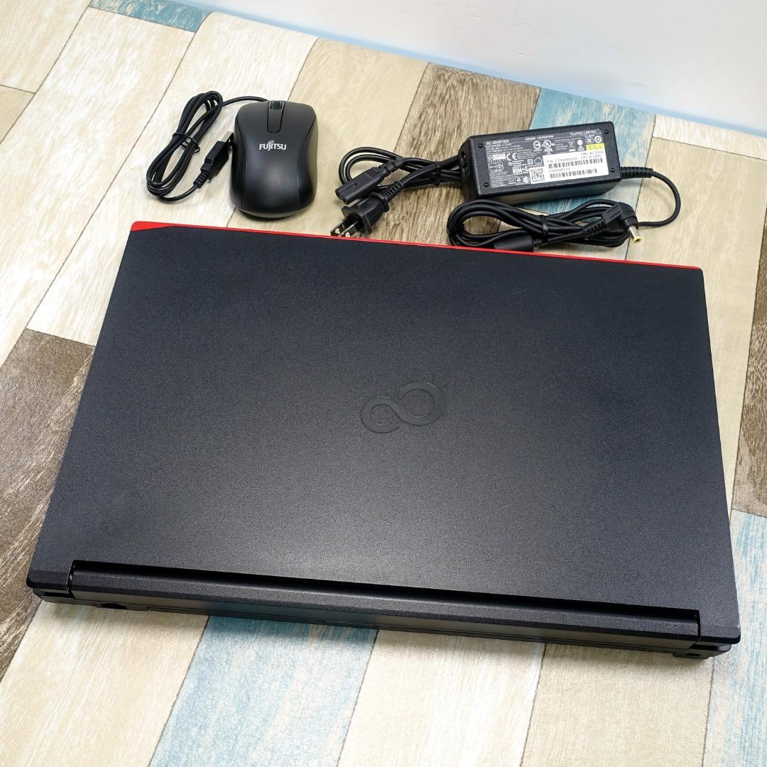 美品で神速の２０２３年製✨１２世代コアｉ５に超高速ＳＳＤ５１２ＧＢ＆大容量メモリ