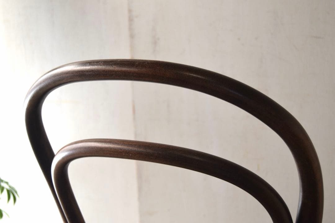 TON Bentwood chair ①