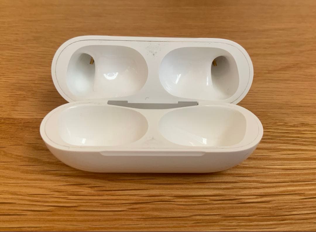 【綺麗】Apple AirPods Pro 第2世代　★イヤーチップ全て新品★