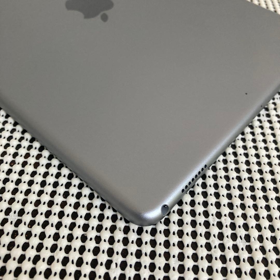2378 電池良好☆比較的美品☆iPadPro64GB10.5 WIFIモデル☆