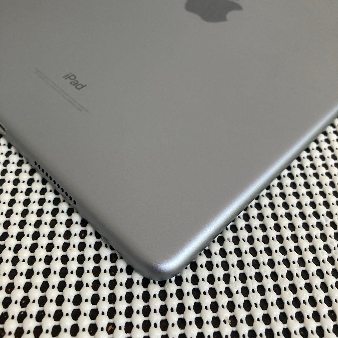 2378 電池良好☆比較的美品☆iPadPro64GB10.5 WIFIモデル☆