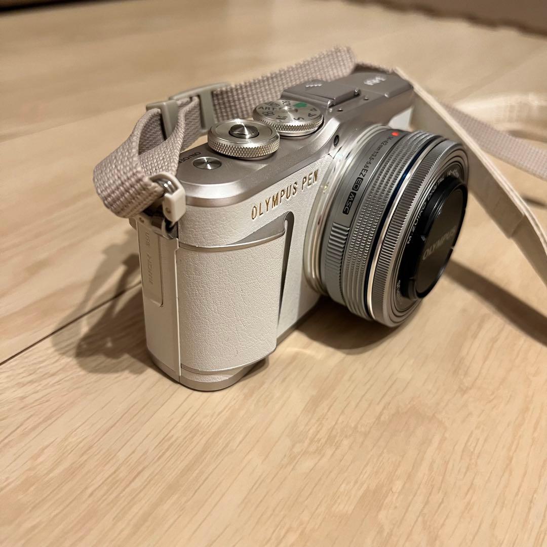 【21時まで】Olympus E-PL9 ミラーレス一眼 ホワイト 白 カバー付