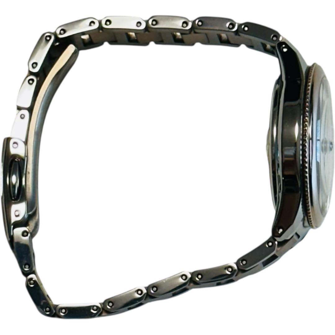 【極美品】シチズン クロスシー　限定モデル 腕時計 EE1007-67W