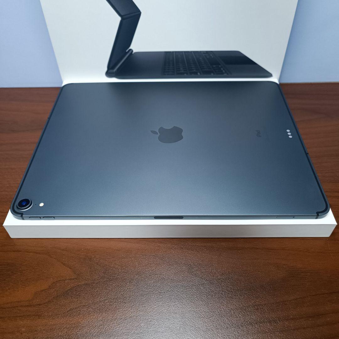 美品 iPad Pro 12.9 第3世代 WiFi Simフリー256GB