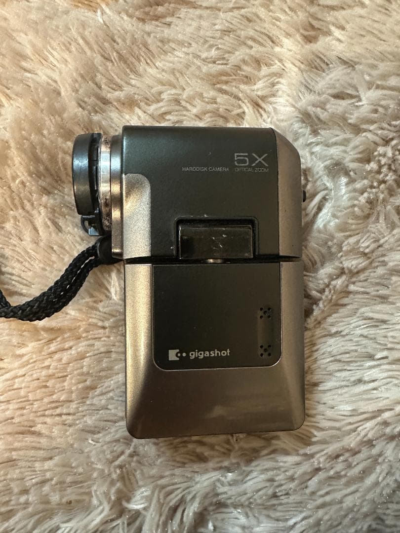 美品　TOSHIBA　gigashot　MEHV10　ハードディスクカメラ