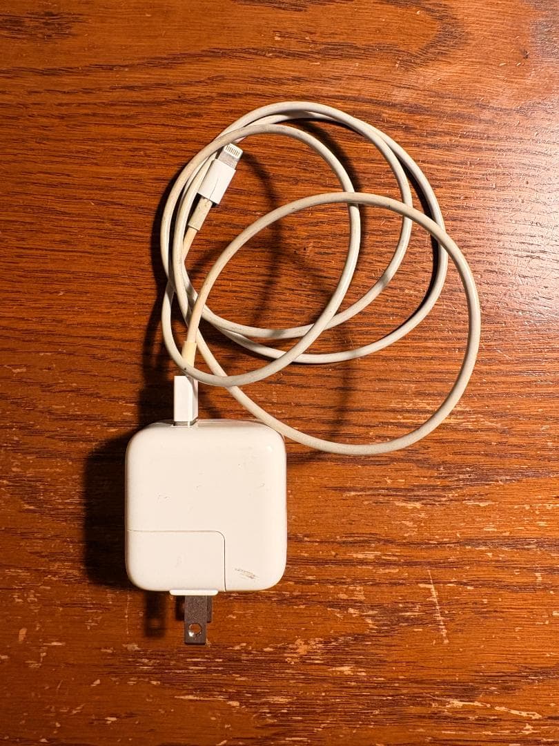 Apple iPhone8 ゴールド64GB SIMフリー