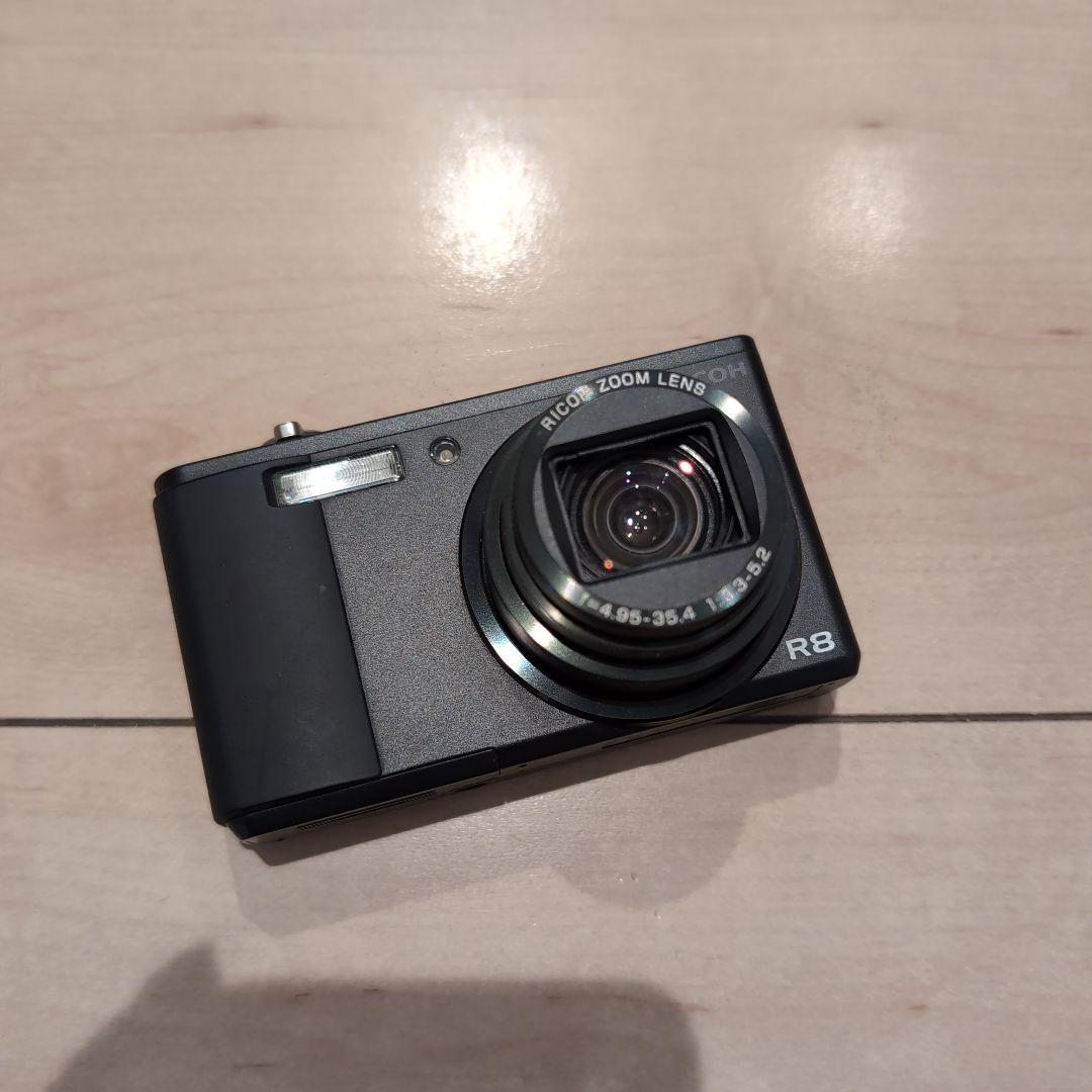 RICOH R8 コンパクトデジタルカメラ ブラック