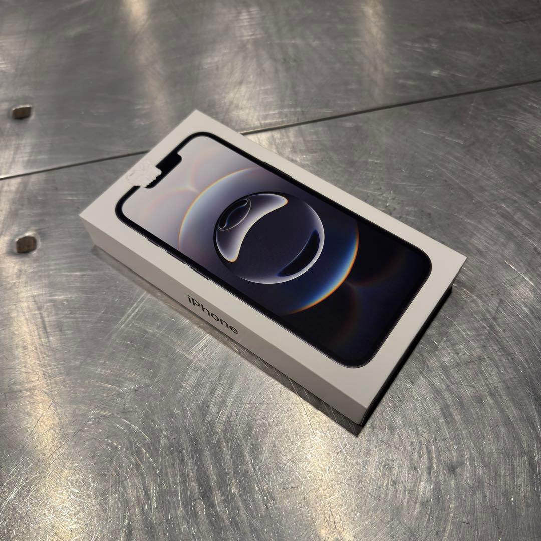 スマートフォン本体 iPhone 16e 128GB Black