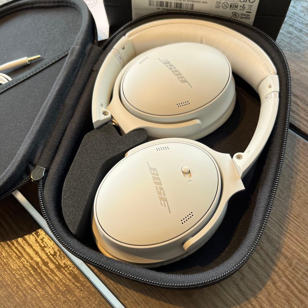 T*様 美品 Bose QuietComfort 45 ワイヤレスヘッドホン ホ
