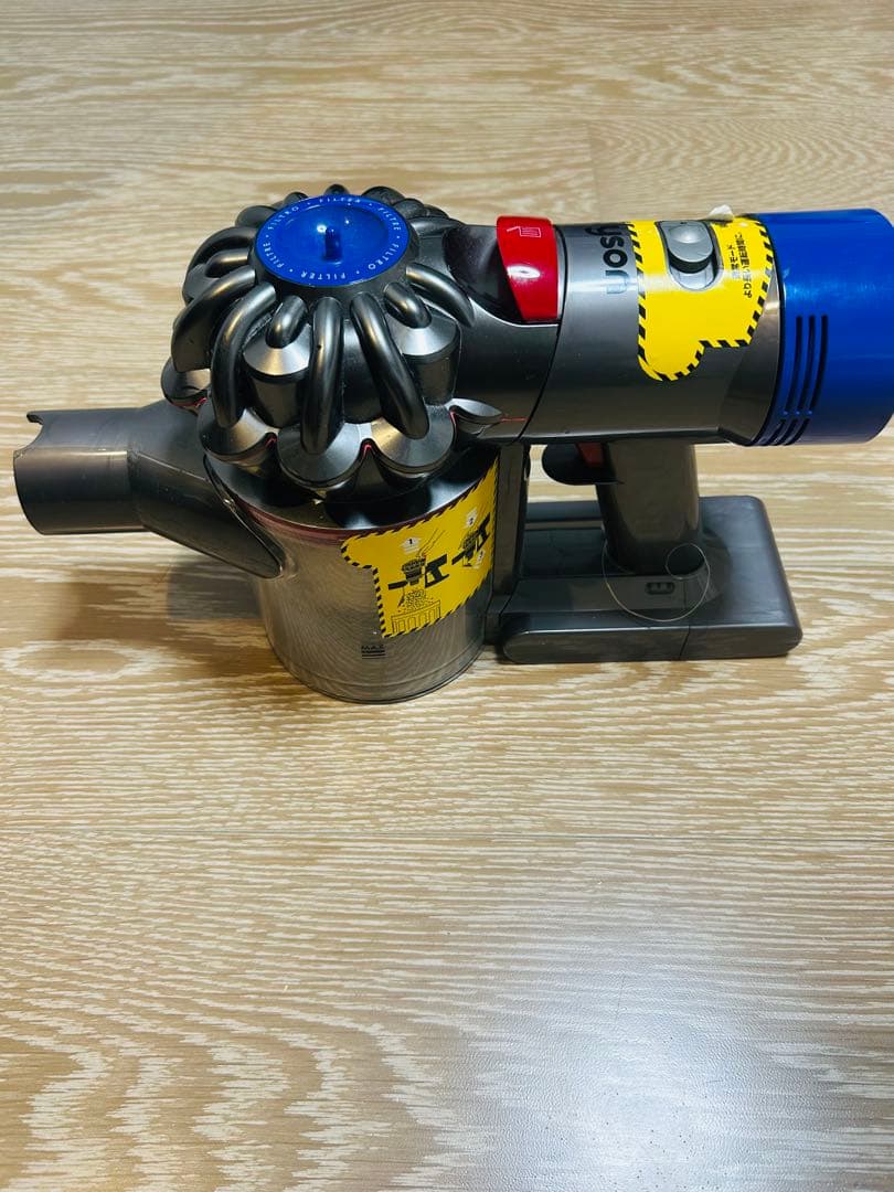 【即日発送】ダイソン V8 Absolute スタンド・付属品完備