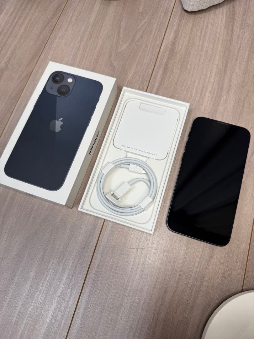 iPhone 13 mini ミッドナイト　美品　箱有り、純正EarPods付き