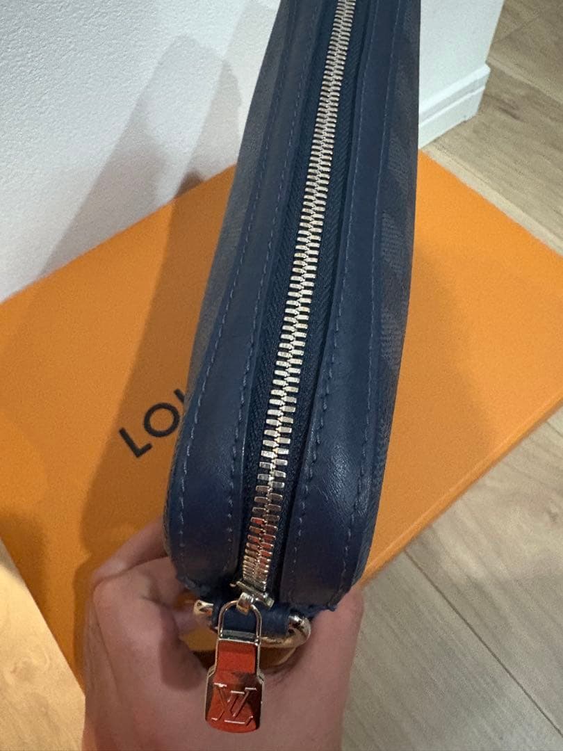 写真追加　ルイヴィトン　トリオメッセンジャー