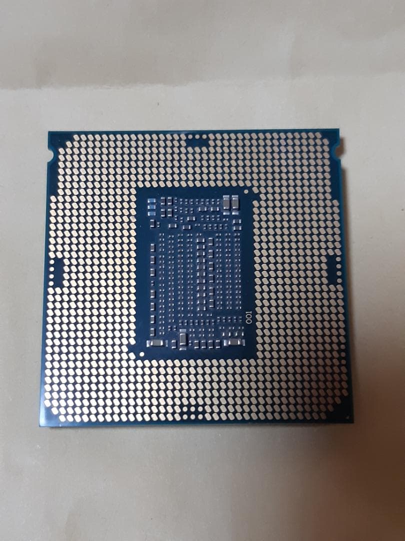 INTEL i7 8700 第8世代・6コア12スレッド