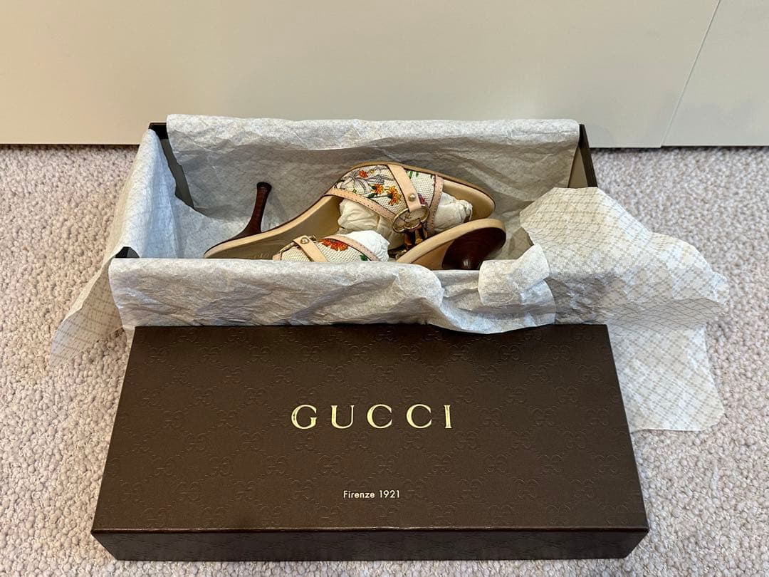 GUCCI 花柄刺繍 ミュール 35