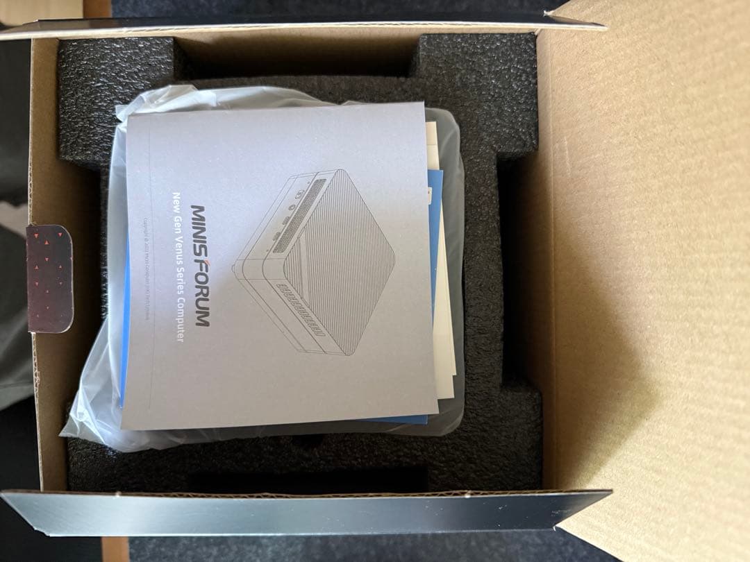 ミニPC MINISFORUM UM690S AMD Ryzen9 6900HX 32GB