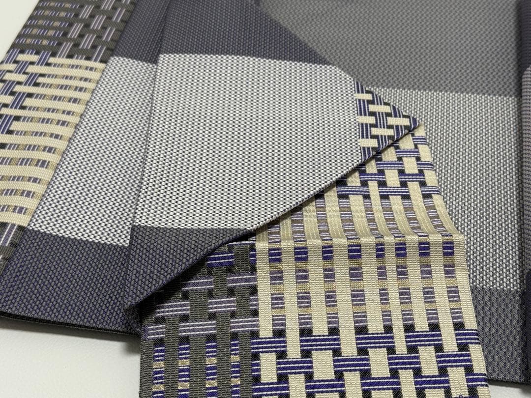 さ*ン様 【新品未使用】 博多織　岡野　千年工房　紋八寸帯　あじろ柄　伝産マーク