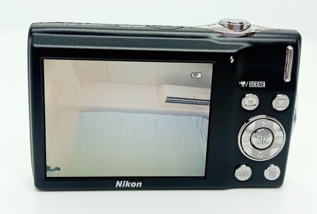Nikon COOLPIX S3000 Silver デジタルカメラ 充電器付き