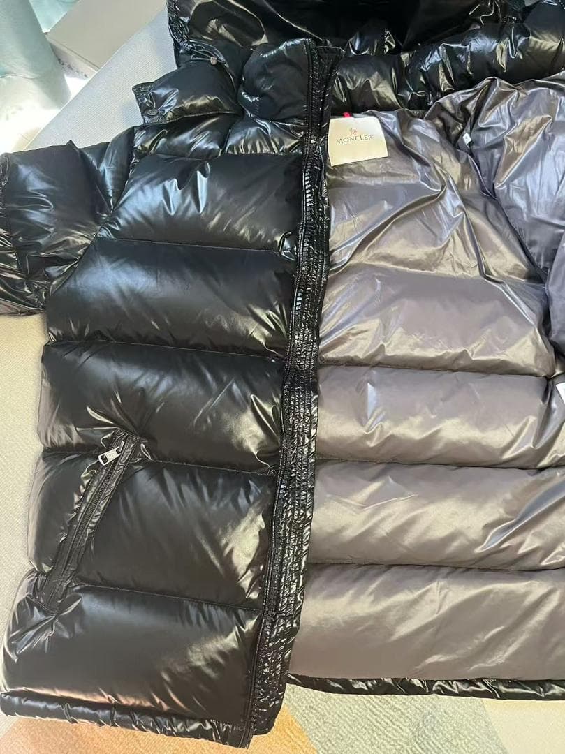 ブラック フード付きダウンジャケット~~~~