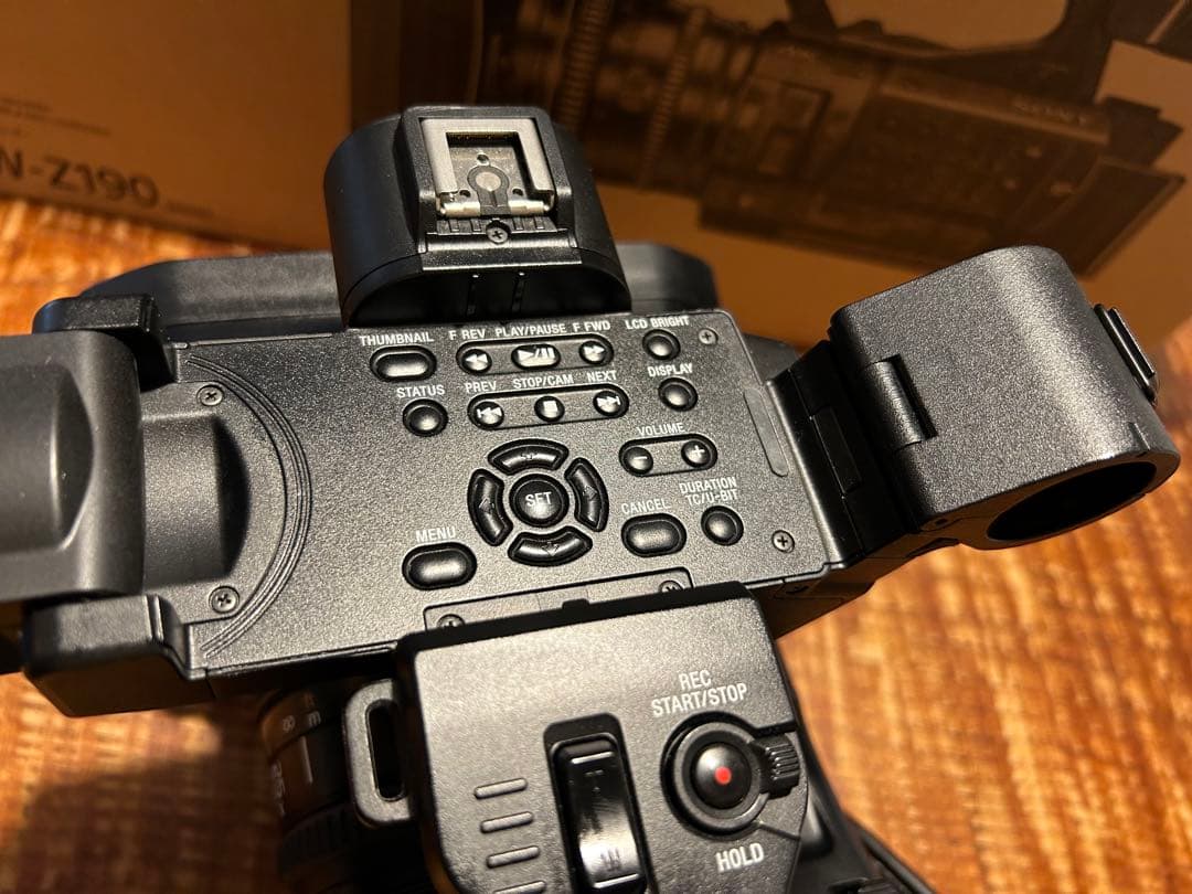 値下げしましたSONY PXW-Z190（充電器、バッテリー1本レインカバー付）