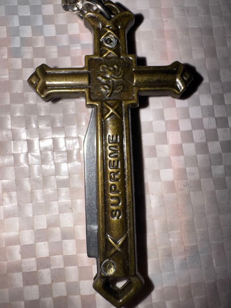 小物 SUPREME Crucifix Knife Folding Key chain