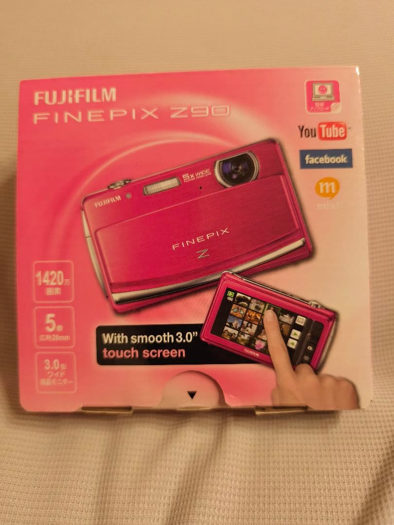 富士フィルム　FINEPIX Z90