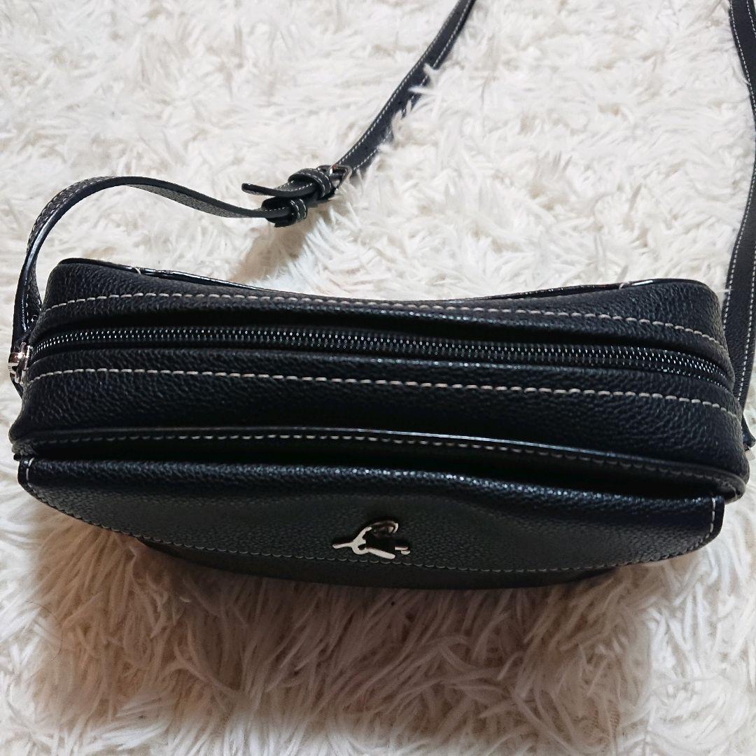 美品　アニエスべー　ショルダーバッグ ターンロック　レザー　黒　ステッチ