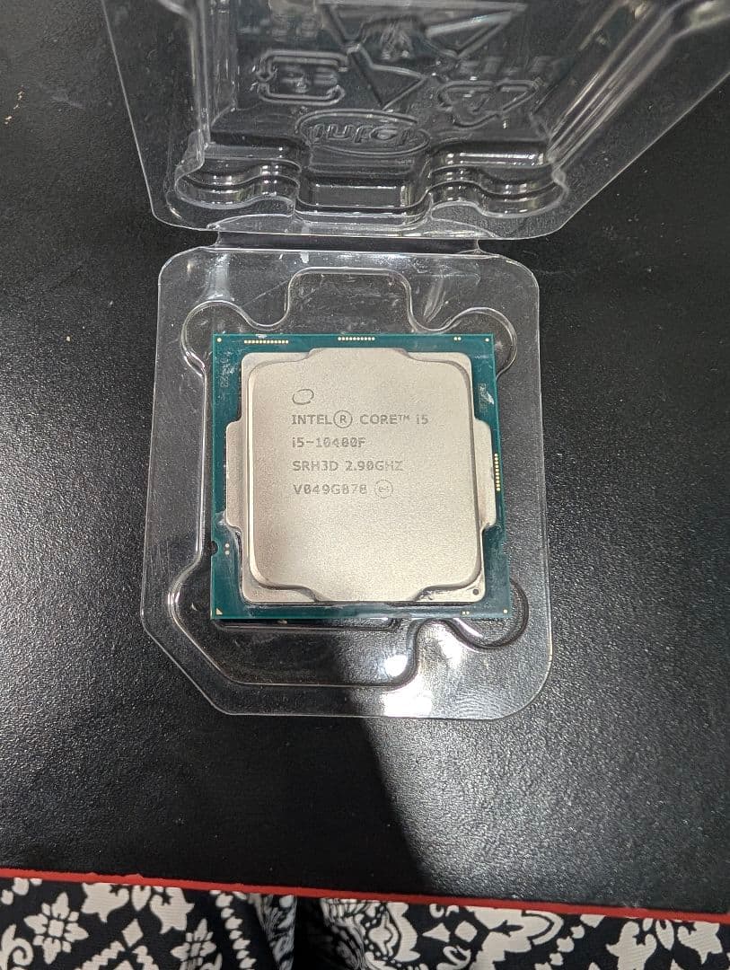 CPU Intel Core i5-10400F + DDR4 8GB*2
