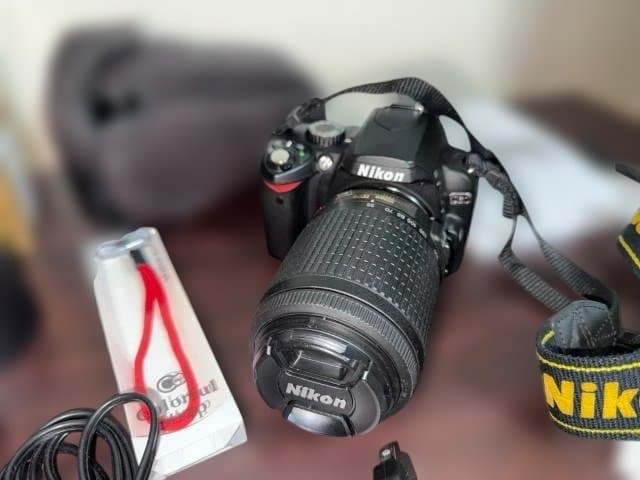 Nikon D60 デジタル一眼レフカメラ 55-200mmレンズ付き