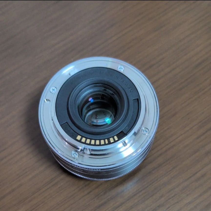 【美品】Canon EOS Kiss M2 ダブルズーム＋22mm単焦点レンズ