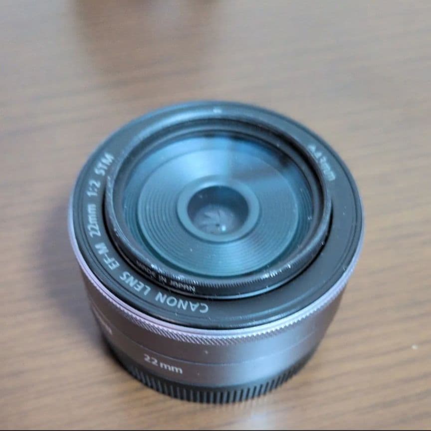 【美品】Canon EOS Kiss M2 ダブルズーム＋22mm単焦点レンズ