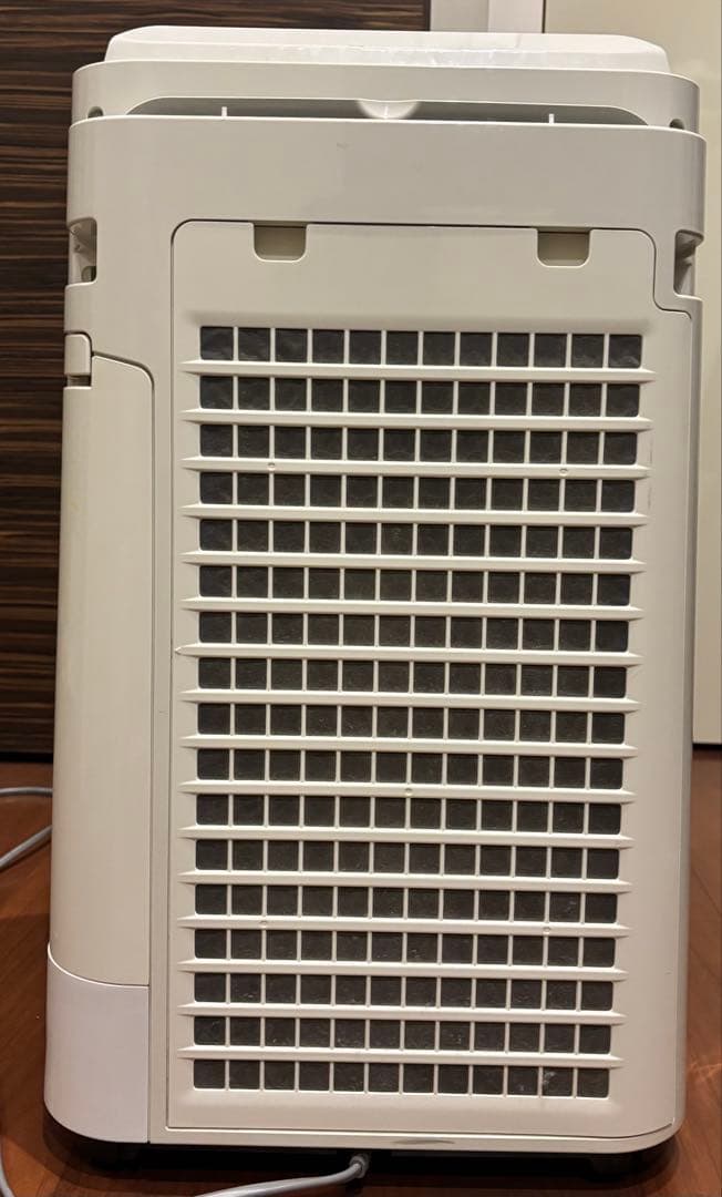 SHARP 加湿器 ホワイト 縦型 ~15畳(~38m2)向け　説明書付き