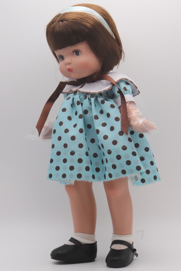 プリティー・リトル・パッツィー 水玉模様ドレスの人形 31cm