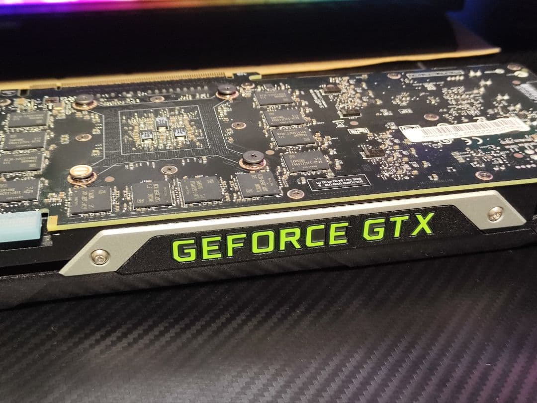 Geforce GTX TITAN X (Maxwell) 中古