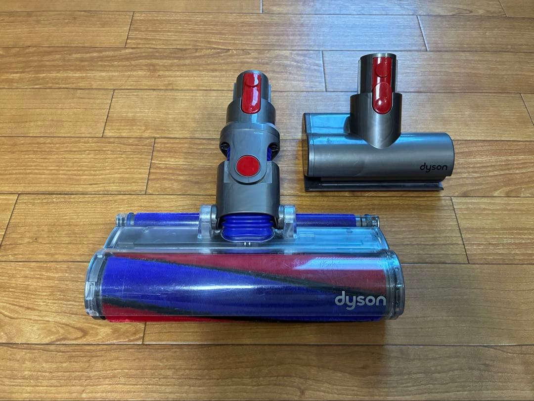 【美品】dyson V8 absolute【新品】アクセサリ多数 43分