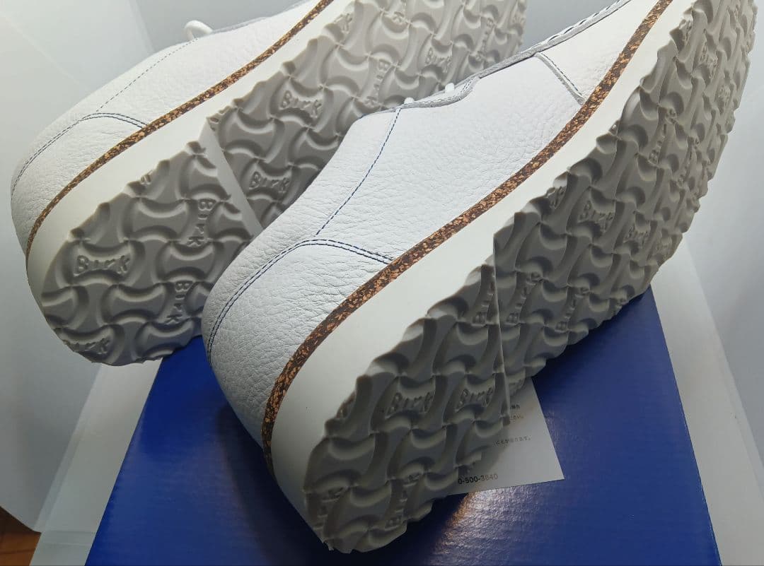 モ*ん様 新品ビルケンシュトックパサディナ白ホワイトレザー本革42