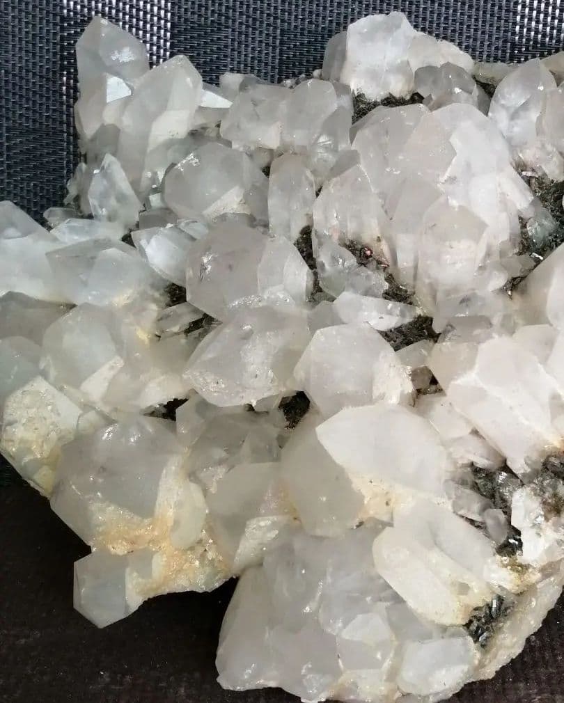 水晶 エピドート 共生クラスター（グリーントルマリン）3.1kg ーt602