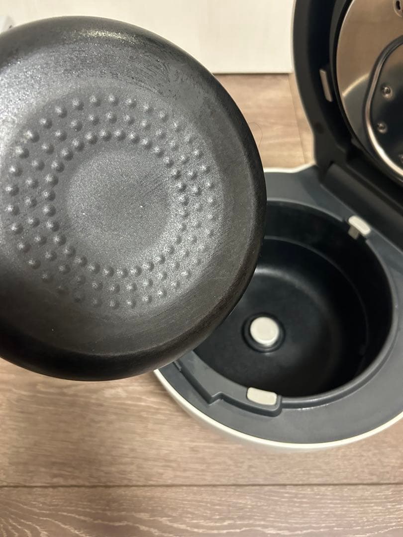 ジャンク品　Panasonic SR-V10BA-HJ可変圧力IHジャー炊飯器