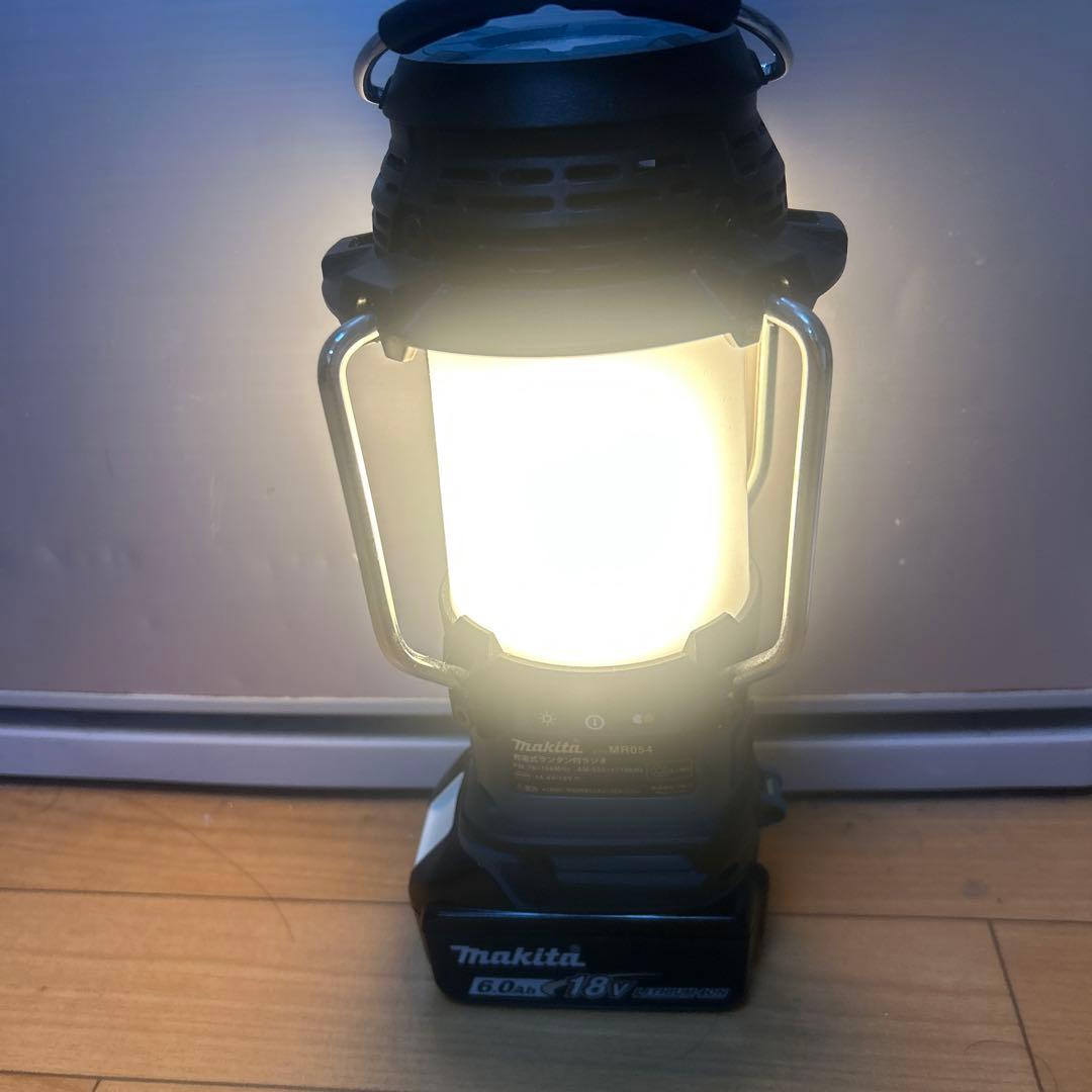 Makita ランタン 付きラジオ