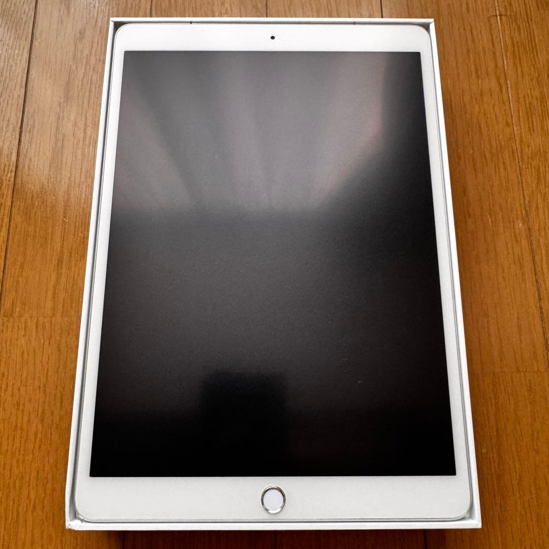 【箱・付属品完備】iPad Pro 10.5インチ 256GB SIMフリー