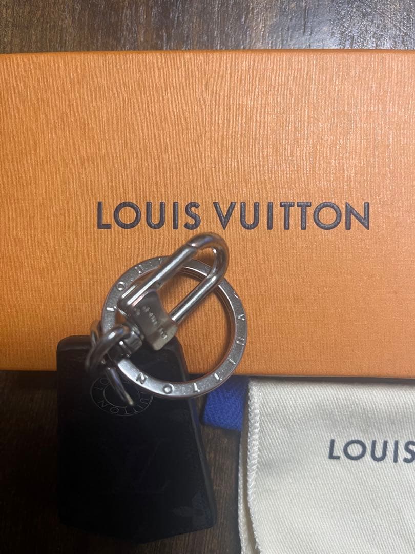 Louis Vuitton グラフィット　キーリング
