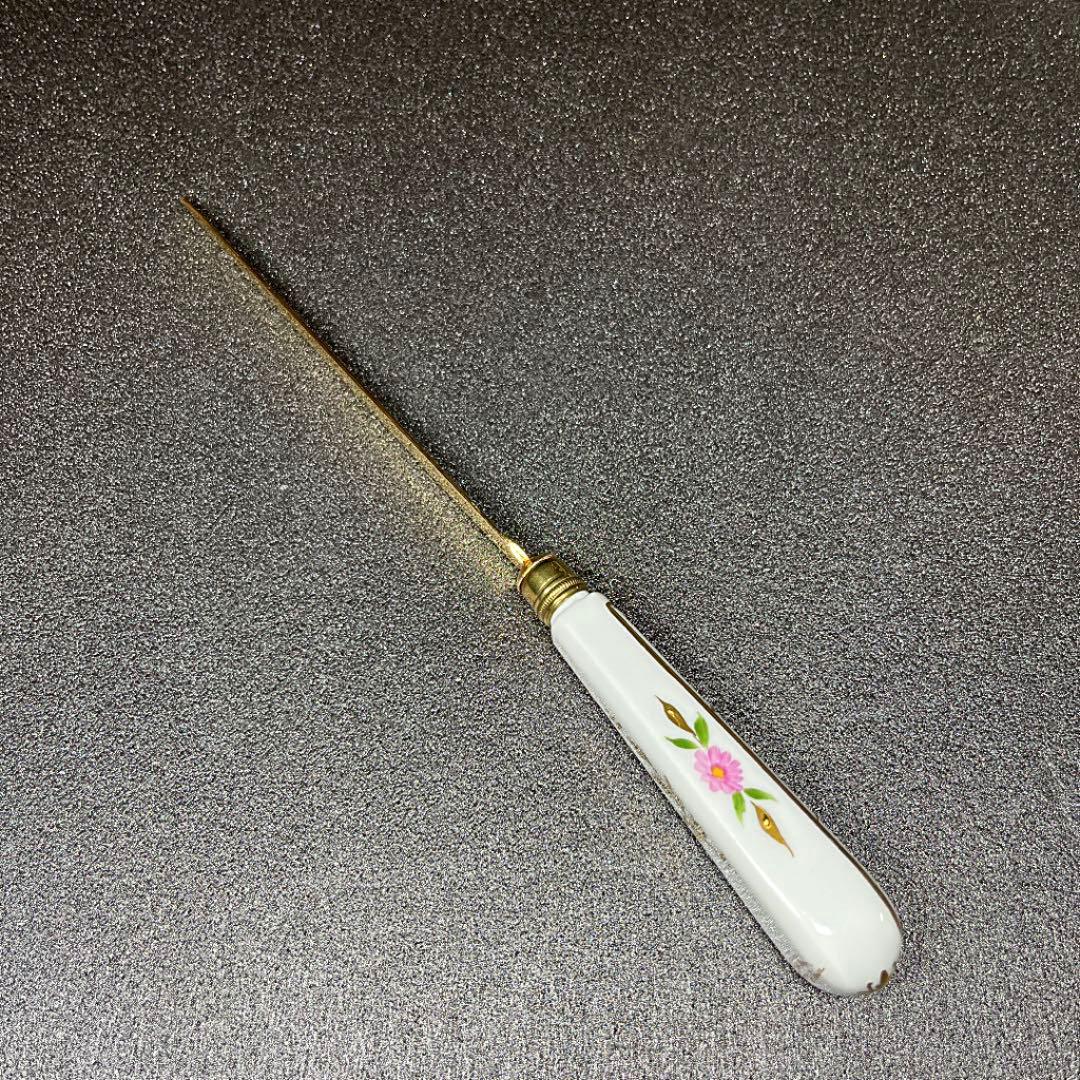 【未使用品】リモージュ 金彩装飾ピンクローズ ペントレイ&ペーパーナイフ 2点