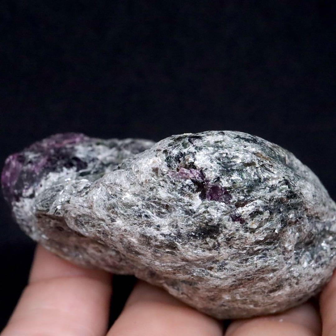 ロードライト パイロープ ガーネット 120.9g GN280 原石　鉱物天然石