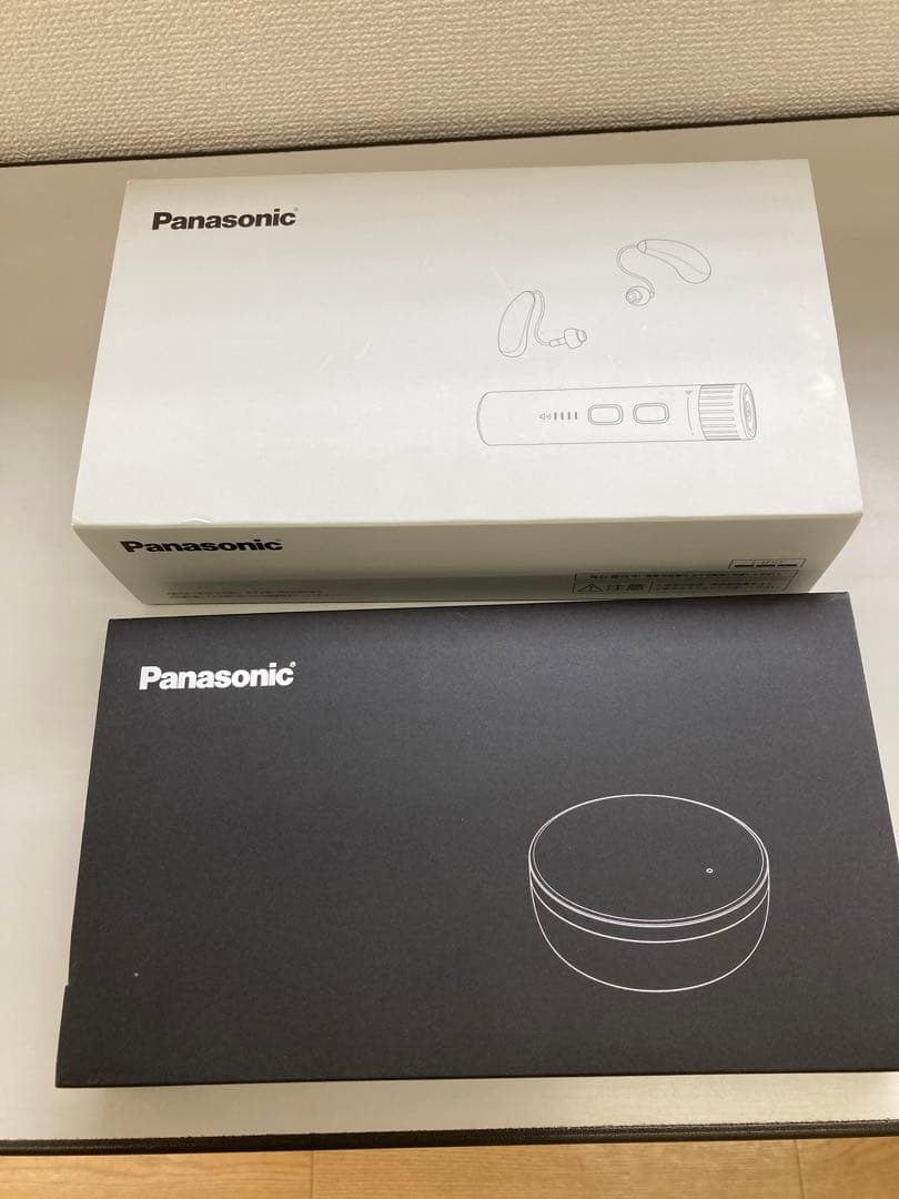 パナソニック　耳かけ型（片耳）とテレビアダプター